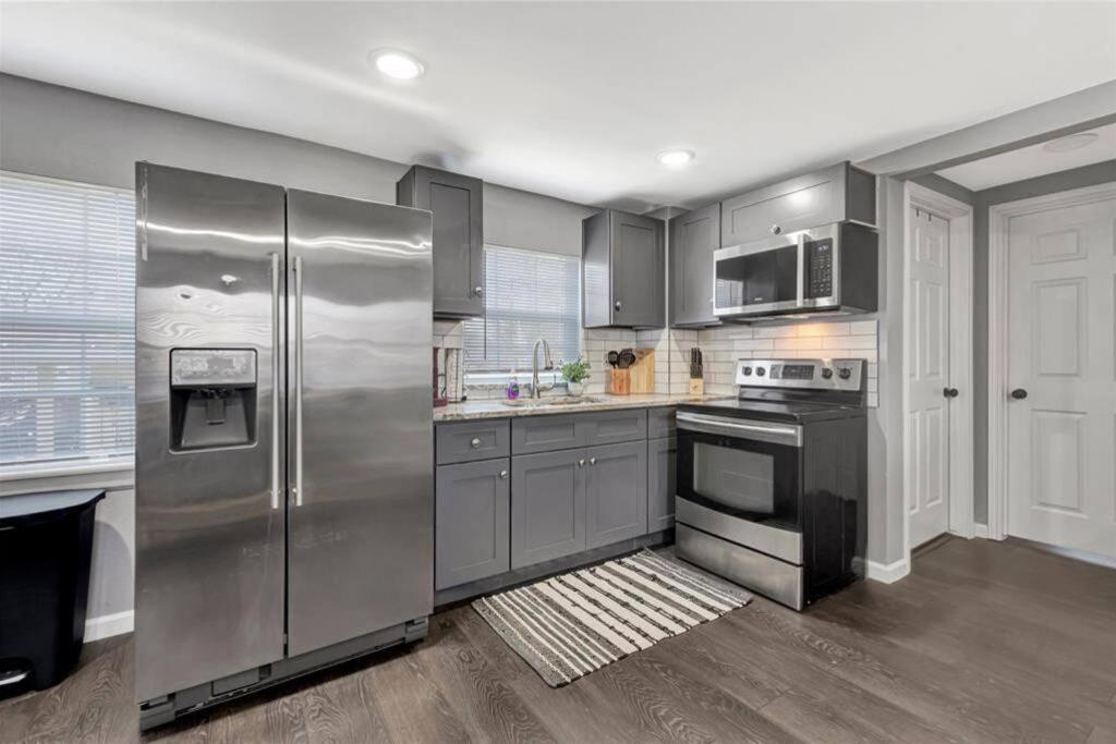 Super Cozy 2 Bedroom With Fast Wifi And Queen Bed Close To Downtown Houston!! Экстерьер фото