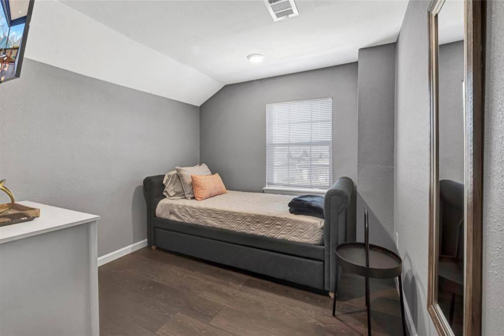 Super Cozy 2 Bedroom With Fast Wifi And Queen Bed Close To Downtown Houston!! Экстерьер фото